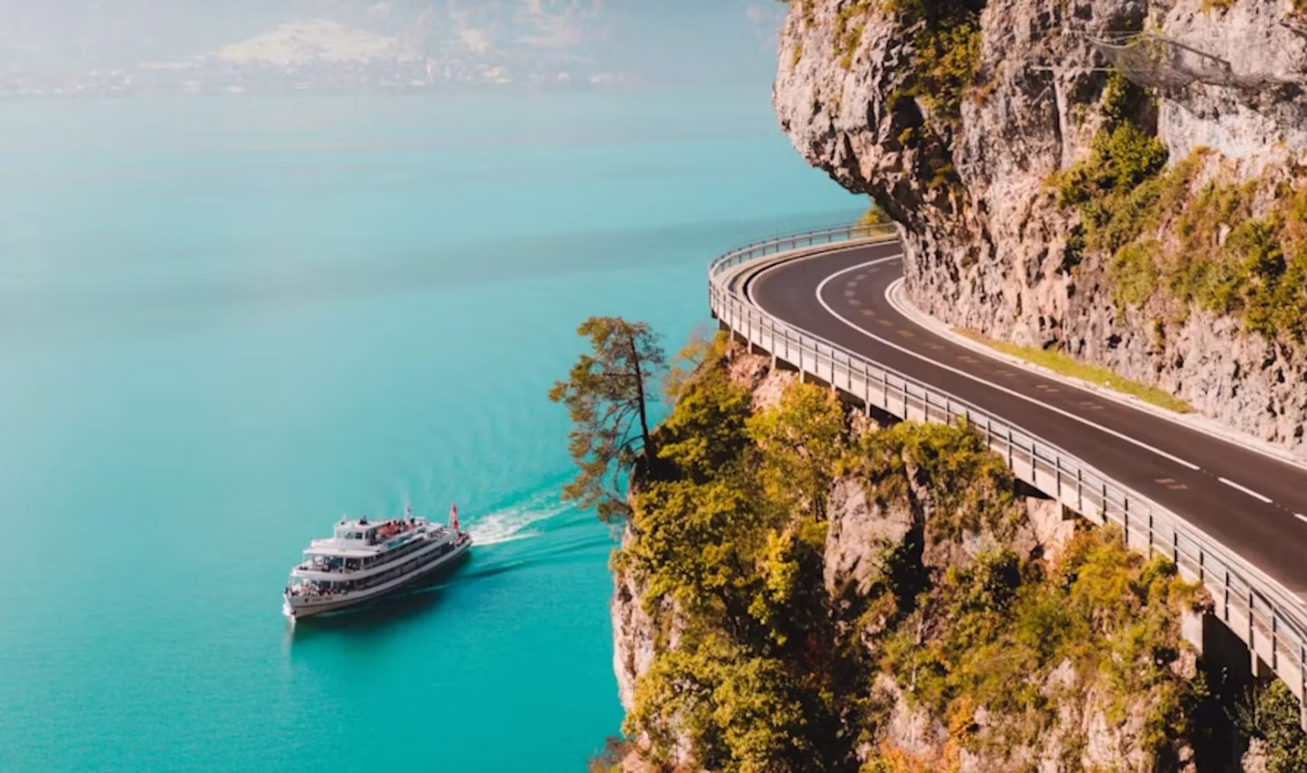 Image of a cliff-edge road that overlooks the ocean